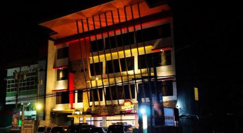 Big Daddy Hotel And Convention Center Butuan City Esterno foto