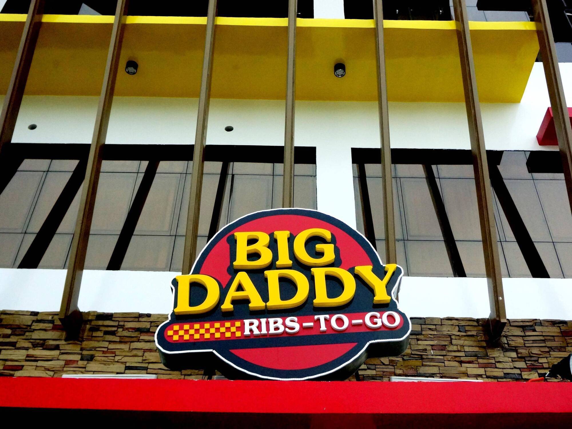 Big Daddy Hotel And Convention Center Butuan City Esterno foto