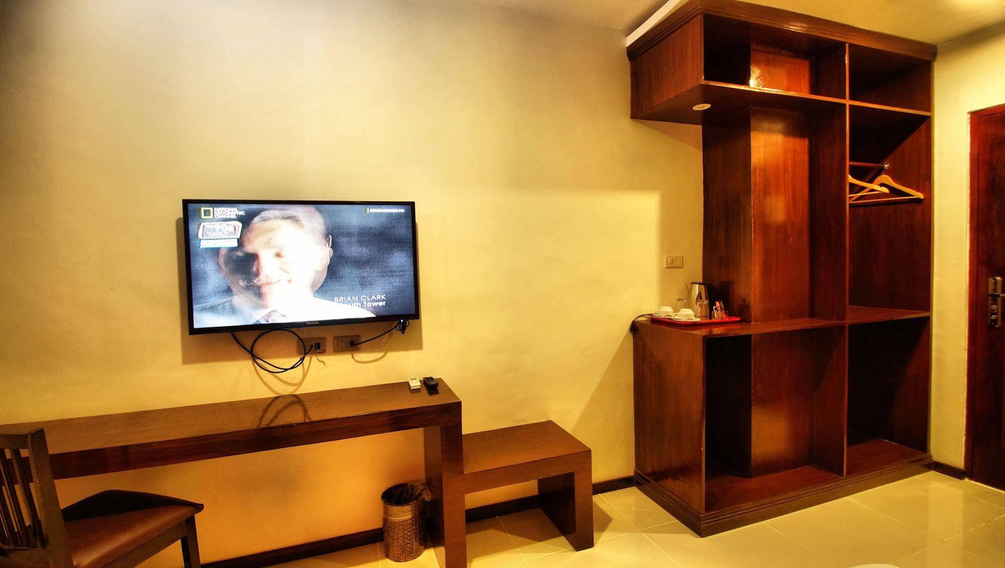 Big Daddy Hotel And Convention Center Butuan City Esterno foto